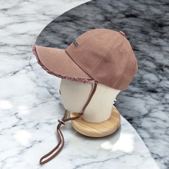 Jacquemus Tan Frayed Cap with Strap - Picture 5 of 8